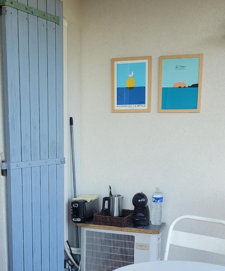 Confortable Vue Sur Couette-café